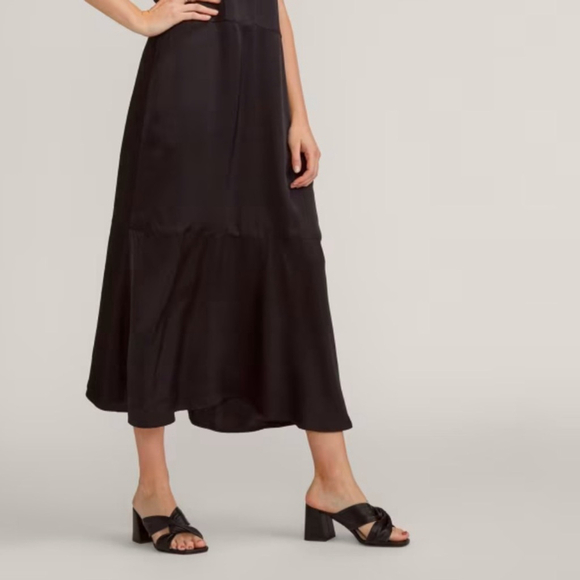 SOLD Everlane The Day Twist Heel Black - Picture 3 of 6